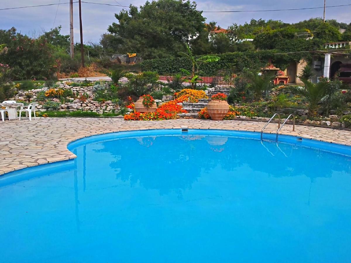 آغيوس ستيفانوس Angela Apartments Pool Gardens And Sea Views المظهر الخارجي الصورة